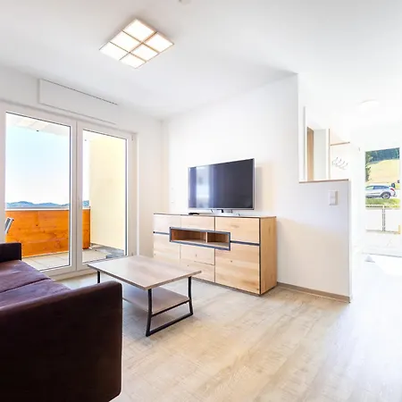 Apartamento 107 *